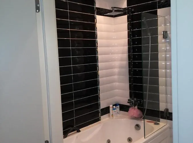 33 In Iceberg Borovets